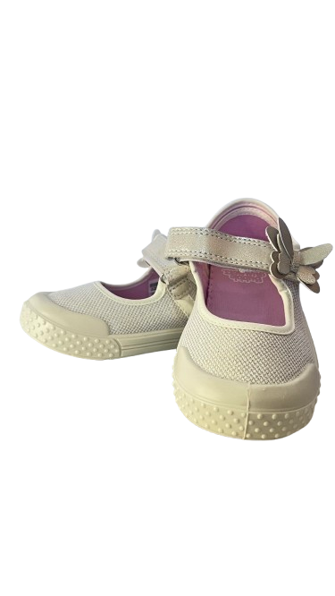 Zapatillas de Bebé Beige con Diseño de Mariposa